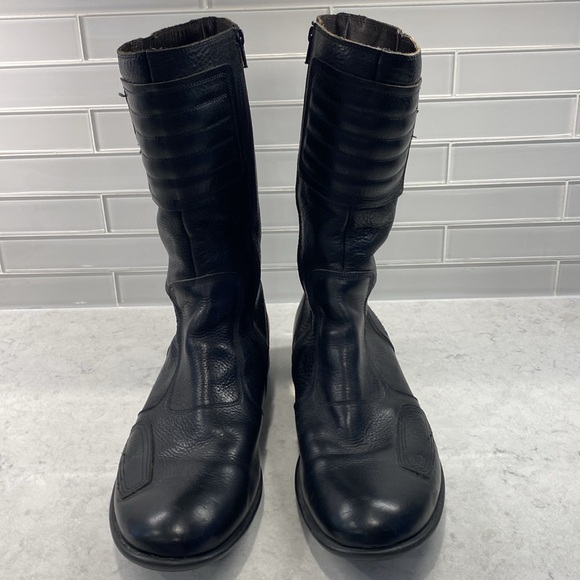 - Tremp - black leather boots - leather lined zipper & buckle EUC - Picture 3 of 15
